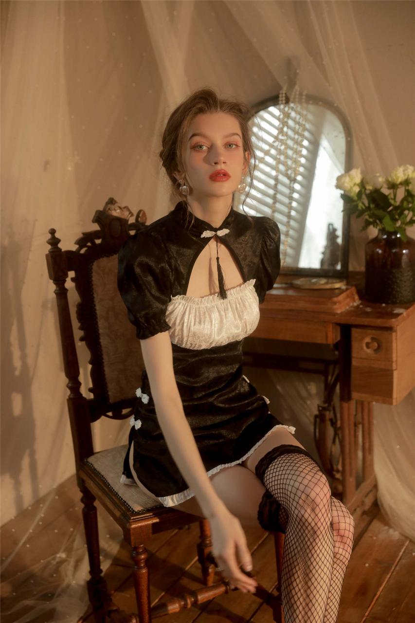 Secret blush Mistress costume lingerie