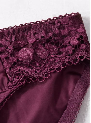Luxe Lace Padded Wired Bra & Panty Set
